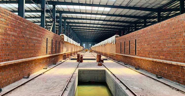 Forno Túnel para Queima de Tijolos, Cerâmica e Telhas com Controle Automático de Temperatura e Alta Eficiência Térmica 3